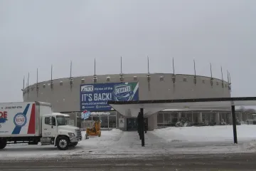Exterior of the Utica Memorial Auditorium